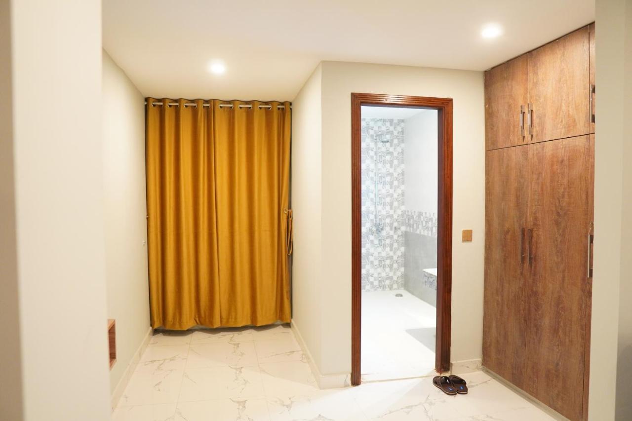 Nueva Hotel Islamabad Exteriör bild