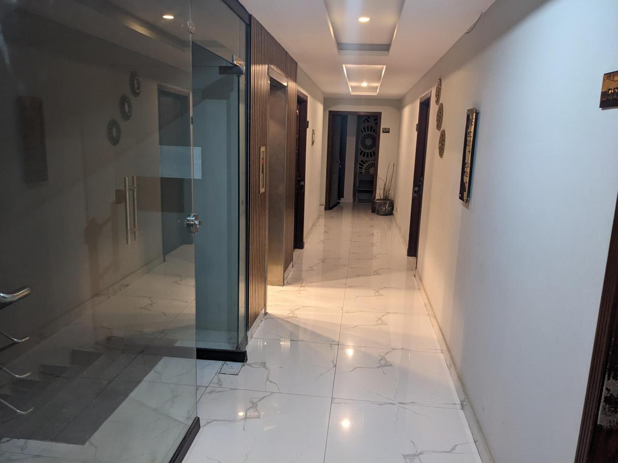 Nueva Hotel Islamabad Exteriör bild