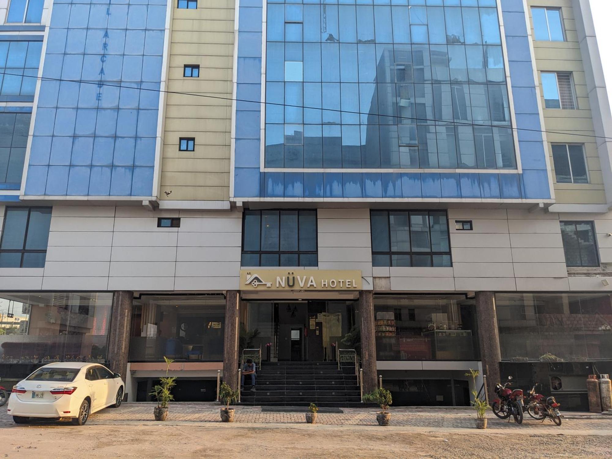 Nueva Hotel Islamabad Exteriör bild