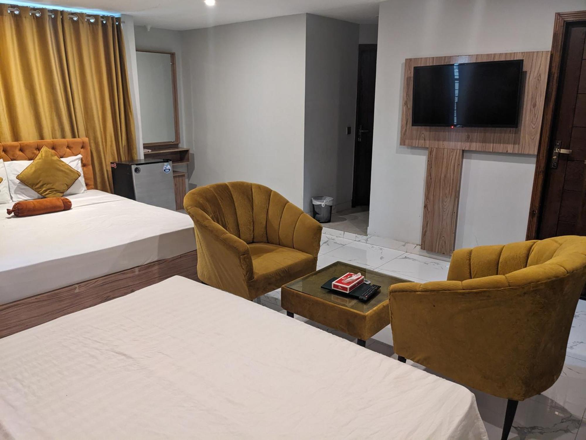 Nueva Hotel Islamabad Exteriör bild