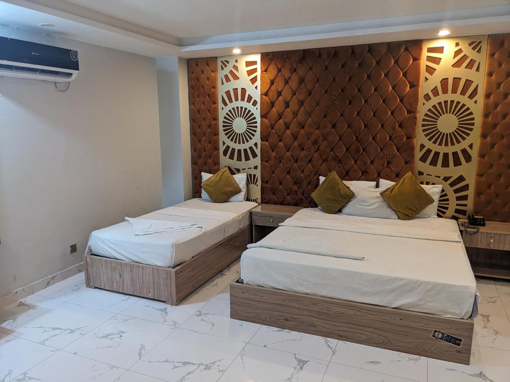 Nueva Hotel Islamabad Exteriör bild